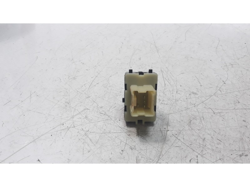 Recambio de mando elevalunas delantero derecho para renault clio iv 1.5 dci diesel fap referencia OEM IAM 254218614R  