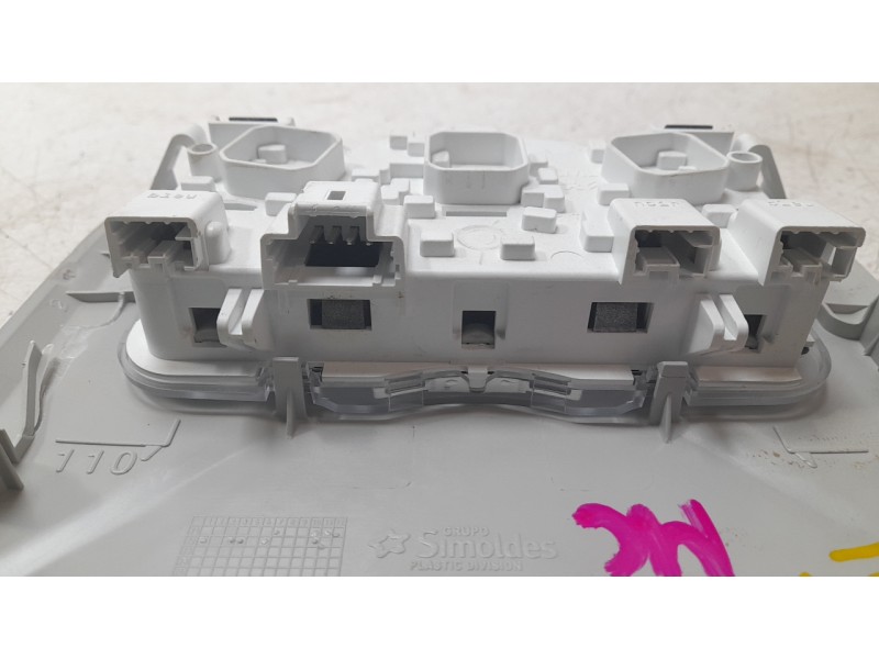 Recambio de luz interior para citroën c4 x e-shine referencia OEM IAM 98469574UW  