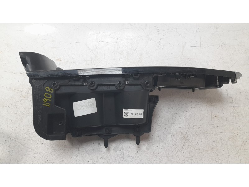Recambio de moldura para citroën c4 x e-shine referencia OEM IAM 118805A0  