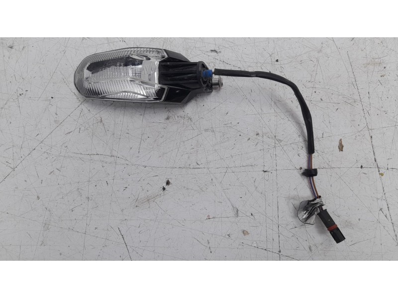 Recambio de piloto trasero izquierdo para bmw c c 400 x referencia OEM IAM 63138558692  