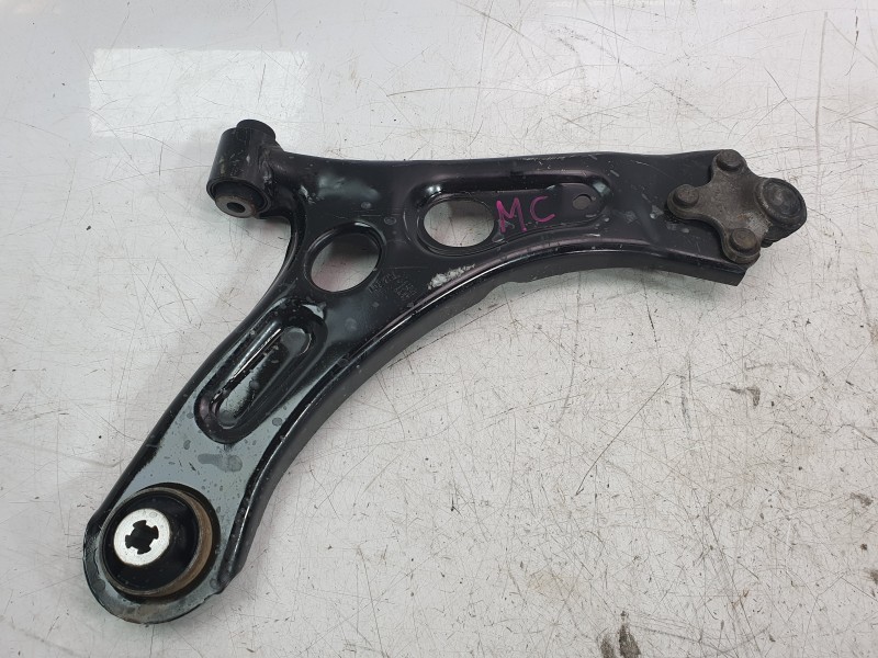 Recambio de brazo suspension inferior delantero izquierdo para opel corsa f (p2jo) 1.2 (68) referencia OEM IAM 9857903080  
