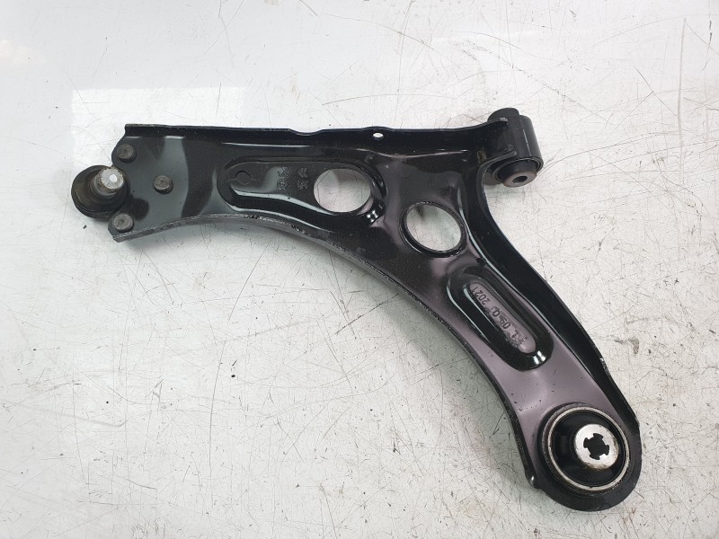 Recambio de brazo suspension inferior delantero izquierdo para opel corsa f (p2jo) 1.2 (68) referencia OEM IAM 9857903080  