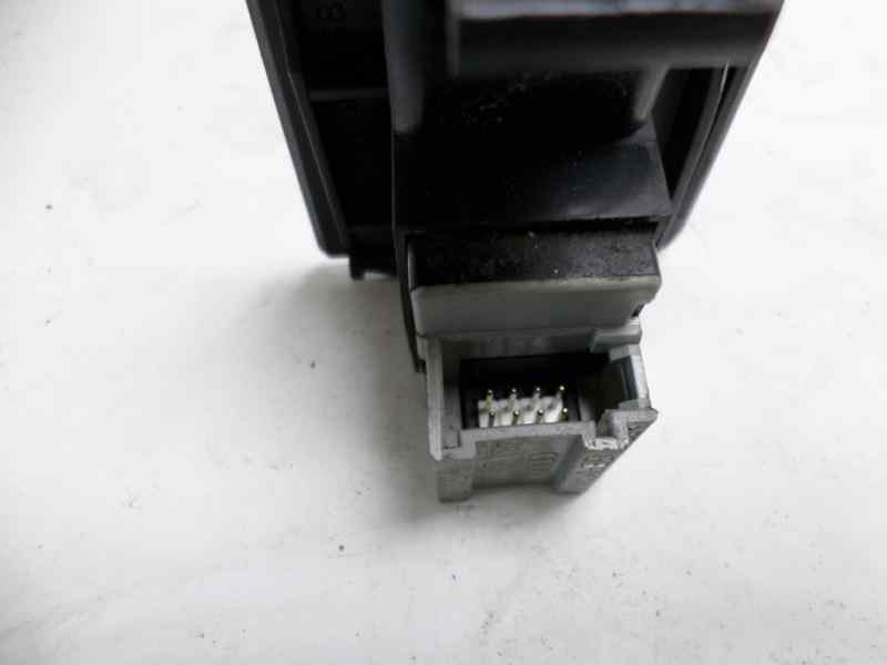 Recambio de mando elevalunas trasero derecho para audi a6 berlina (4b2) 2.5 tdi referencia OEM IAM   