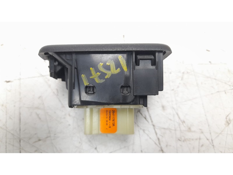Recambio de mando elevalunas delantero izquierdo para renault kangoo express (fw0/1_) 1.5 dci 95 (fw16) referencia OEM IAM 25411