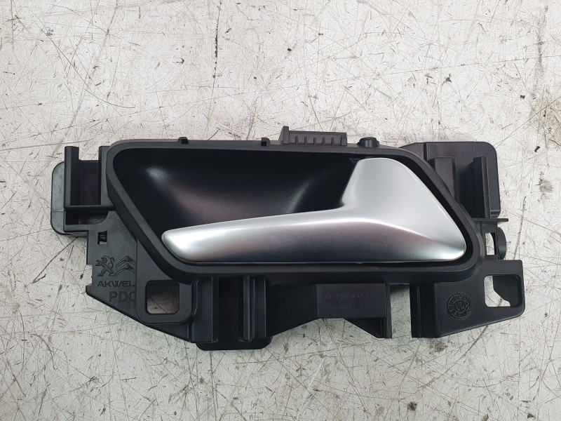 Recambio de maneta interior trasera derecha para opel corsa f (p2jo) 1.2 (68) referencia OEM IAM 39198475  