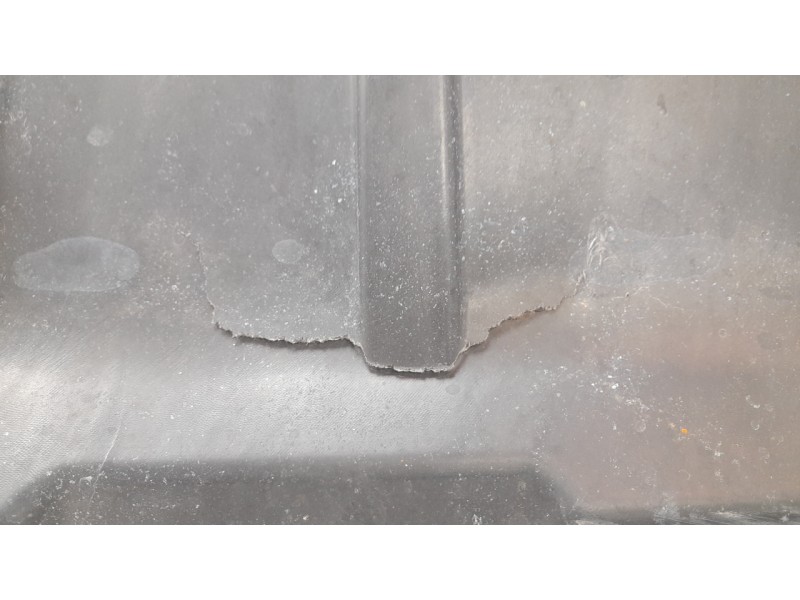 Recambio de cubrecarter para mercedes-benz b-klasse (bm 247) b 200 d referencia OEM IAM 2435200200  
