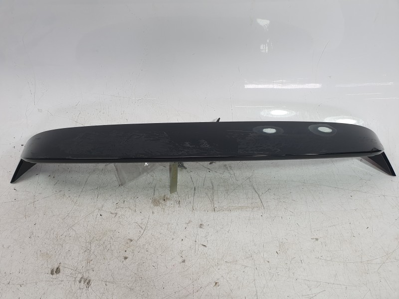 Recambio de aleron trasero para opel corsa f (p2jo) 1.2 (68) referencia OEM IAM 9829272980 39167912 