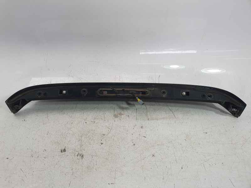 Recambio de aleron trasero para opel corsa f (p2jo) 1.2 (68) referencia OEM IAM 9829272980 39167912 