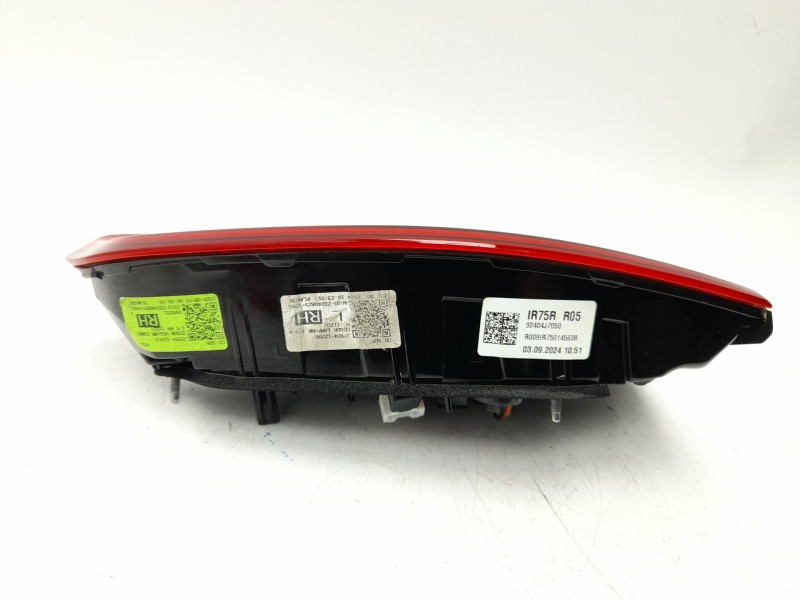 Recambio de piloto trasero derecho interior para kia ceed (cd) 1.0 t-gdi referencia OEM IAM 92404J7050  