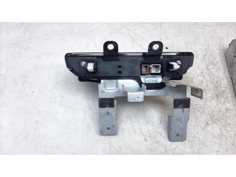 Recambio de sistema navegacion gps para mazda cx-3 2.0 cat referencia OEM IAM DB5C669R0F  