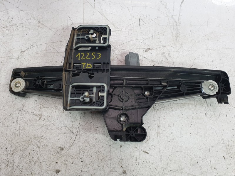 Recambio de elevalunas trasero derecho para opel corsa f (p2jo) 1.2 (68) referencia OEM IAM 9829045580 430113G0 