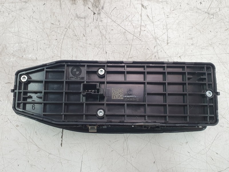 Recambio de mando elevalunas delantero izquierdo para bmw x1 (u11) xdrive 20 d mild-hybrid referencia OEM IAM 61315A7CB16 5A7CB1