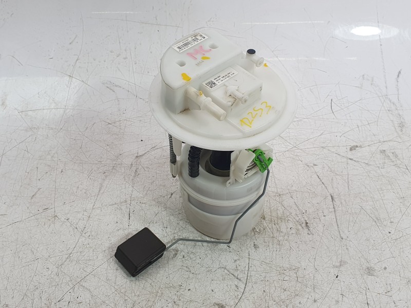 Recambio de bomba combustible para opel corsa f (p2jo) 1.2 (68) referencia OEM IAM 9823470180 9839248180 