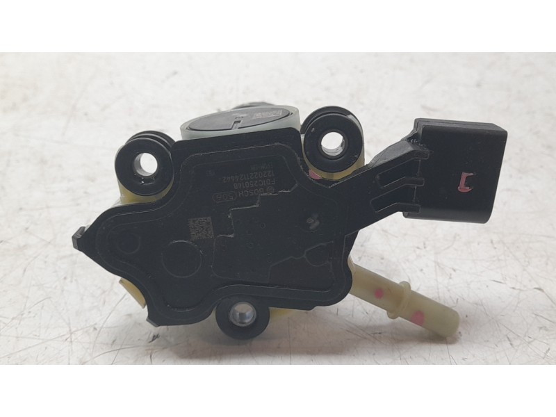 Recambio de bomba combustible para seat leon sportstourer (kl8, kld) 2.0 tdi referencia OEM IAM 5Q0131969E 1211201000843 