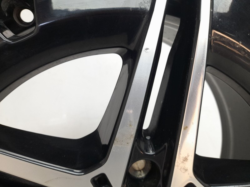 Recambio de llanta para mercedes-benz eqb (x243) eqb 250+ (243.602) referencia OEM IAM 2434011700  
