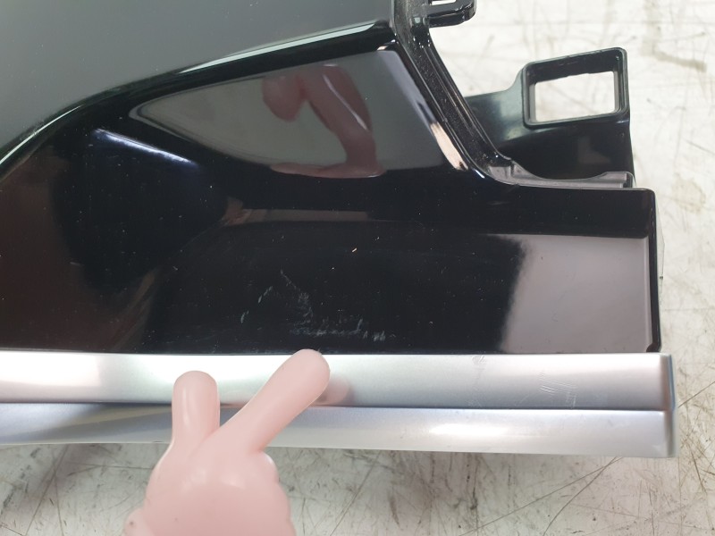 Recambio de moldura para audi q3 sportback (f3n) 35 tdi referencia OEM IAM 83B853189A  