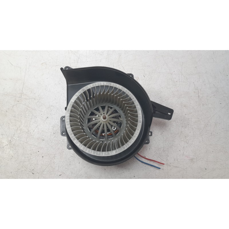 Recambio de ventilador calefaccion para audi a1 sportback (8xa, 8xf) 1.6 tdi referencia OEM IAM 6R1819015A Y1551 34005/VHF220037