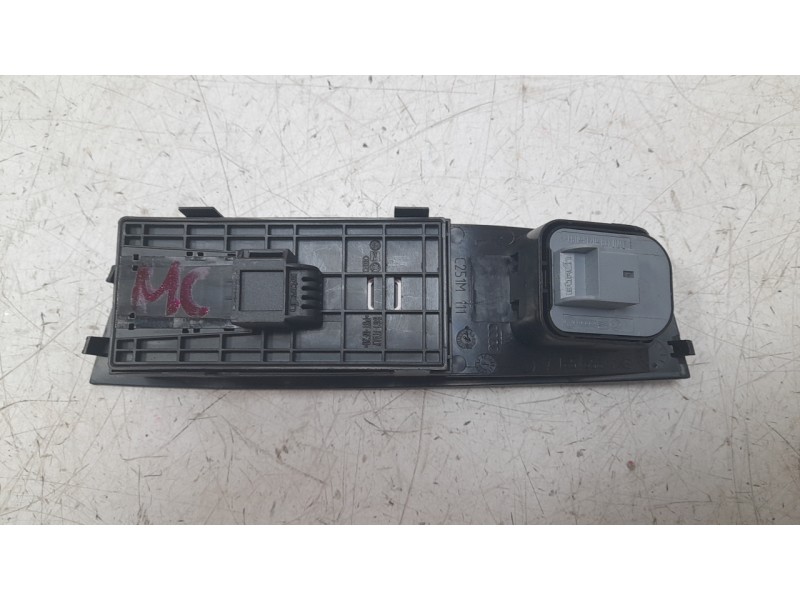 Recambio de mando elevalunas delantero izquierdo para audi a1 sportback (8xa, 8xf) 1.6 tdi referencia OEM IAM 8X09598515PR  EWSA