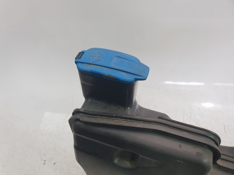 Recambio de deposito limpia para audi a4 b9 (8w2, 8wc) 40 tfsi mild hybrid referencia OEM IAM 8W0955453K  AD026VA01