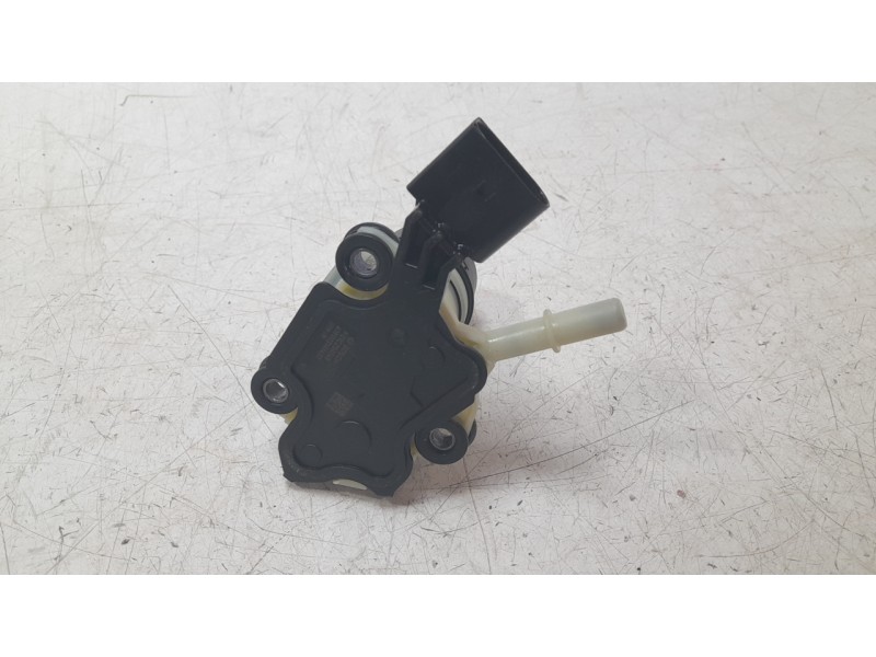 Recambio de bomba combustible para skoda superb combi (3v5) 2.0 tdi referencia OEM IAM F01C070035 404019030 