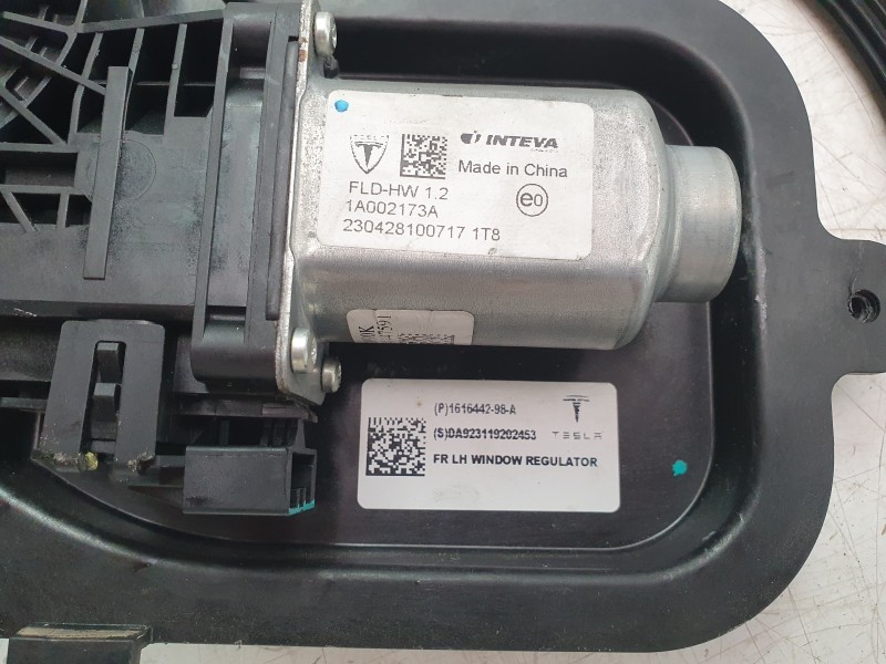 Recambio de elevalunas delantero izquierdo para tesla model 3 ev referencia OEM IAM 109662098L  