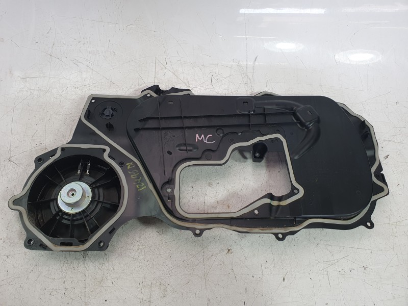 Recambio de moldura para tesla model 3 ev referencia OEM IAM 109214800E  