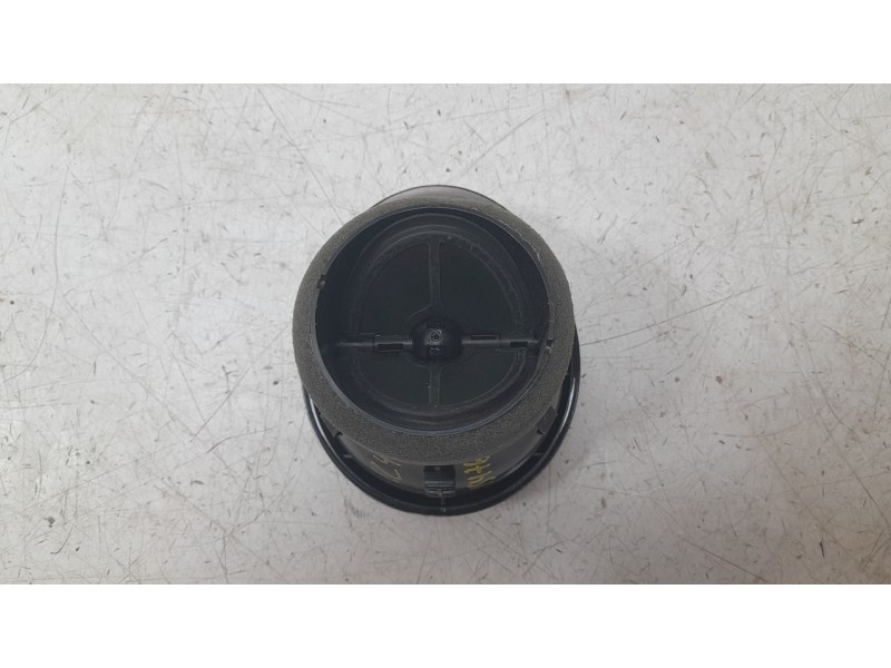 Recambio de rejilla aireadora para audi a1 sportback (8xa, 8xf) 1.6 tdi referencia OEM IAM 8X1820901  