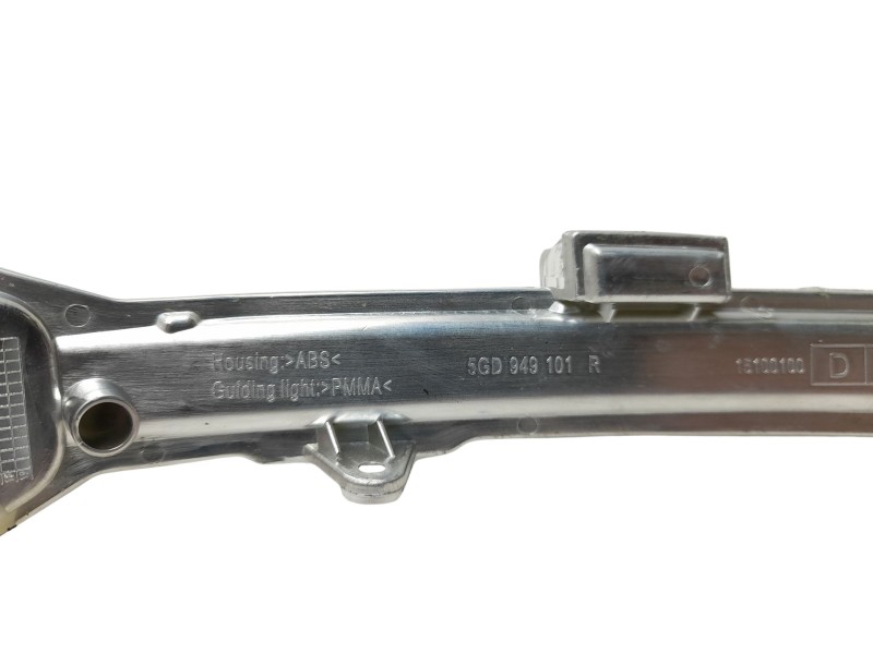 Recambio de piloto retrovisor derecho para volkswagen golf vii lim. referencia OEM IAM 5G0949102  103F23620340/15911002/240048X/
