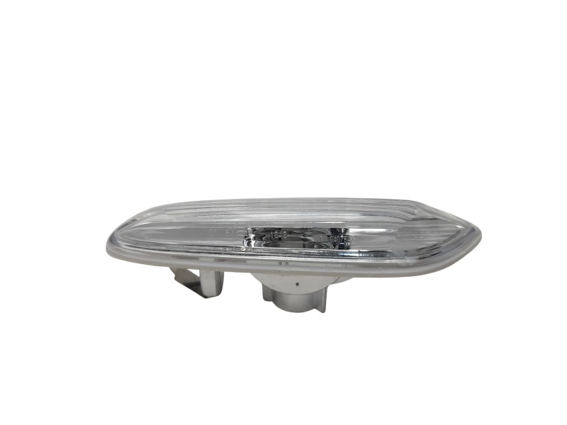 Recambio de piloto lateral derecho para bmw serie 1 berlina (e81/e87) referencia OEM IAM 63136932997  103F06130311/15204501/2100