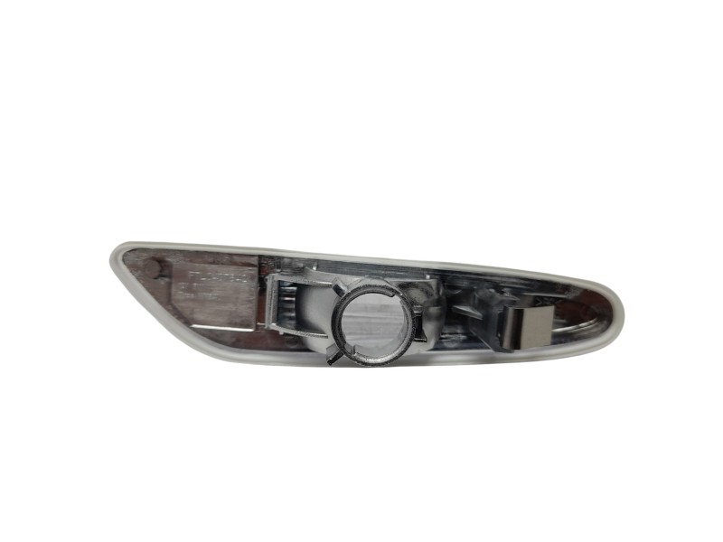 Recambio de piloto lateral derecho para bmw serie 1 berlina (e81/e87) referencia OEM IAM 63136932997  103F06130311/15204501/2100