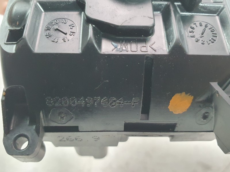 Recambio de cerradura puerta delantera derecha para renault kangoo express (fw0/1_) 1.5 dci 95 (fw16) referencia OEM IAM 8200497