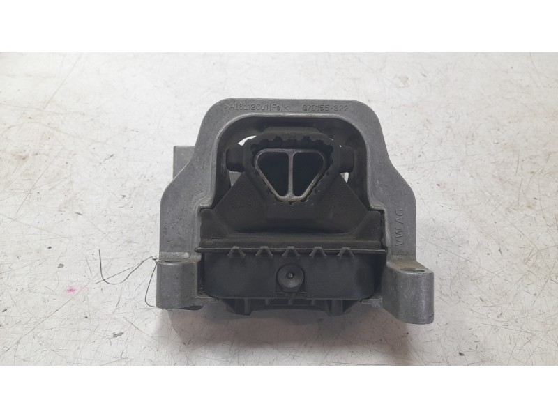 Recambio de soporte motor derecho para audi a1 sportback (8xa, 8xf) 1.6 tdi referencia OEM IAM 6C0199262B  