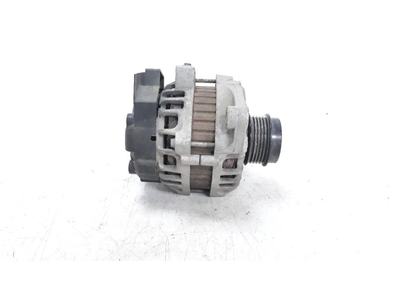 Recambio de alternador para hyundai i20 1.2 16v cat referencia OEM IAM 3730003600 ALF470123 