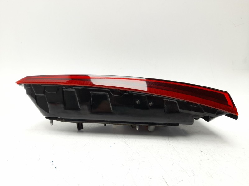 Recambio de piloto trasero izquierdo interior para kia ceed (cd) 1.0 t-gdi referencia OEM IAM 92403J7050  