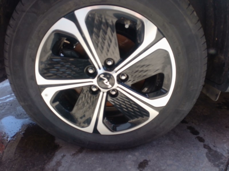 Recambio de llanta para kia xceed (cd) 1.6 gdi hybrid referencia OEM IAM   
