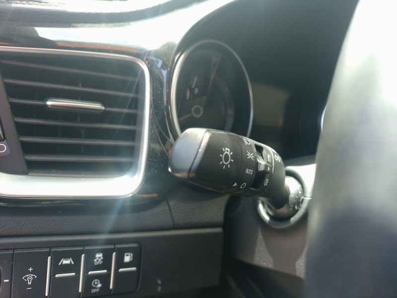 Recambio de mando multifuncion para kia xceed (cd) 1.6 gdi hybrid referencia OEM IAM   