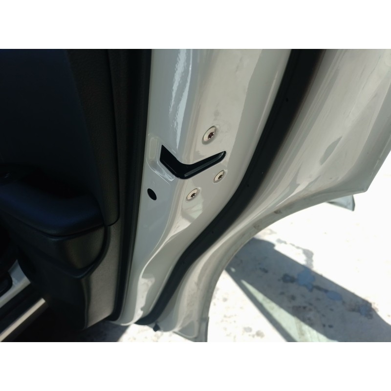 Recambio de cerradura puerta trasera derecha para kia xceed (cd) 1.6 gdi hybrid referencia OEM IAM   