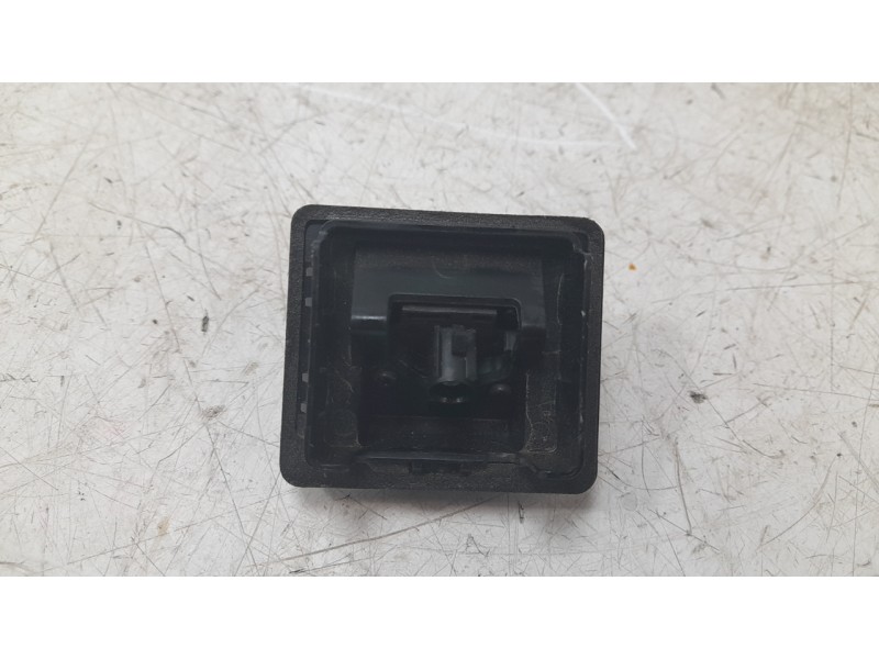 Recambio de camara vision trasera para omoda 5 1.6 referencia OEM IAM 704000514AA  