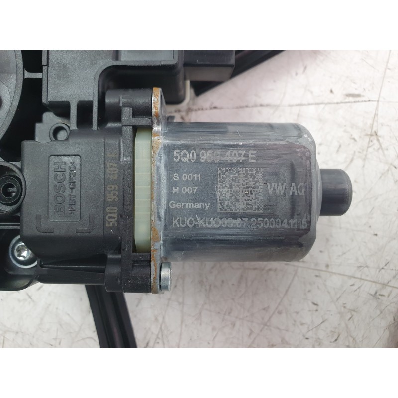 Recambio de elevalunas trasero izquierdo para skoda karoq (nu7, nd7) 1.5 tsi referencia OEM IAM 575839461A 0130822725 ST810W054