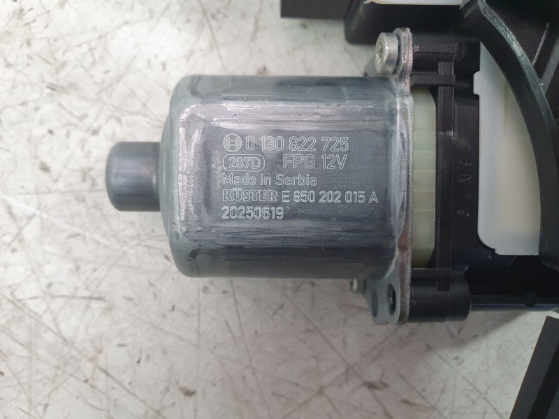 Recambio de elevalunas trasero izquierdo para skoda karoq (nu7, nd7) 1.5 tsi referencia OEM IAM 575839461A 0130822725 ST810W054