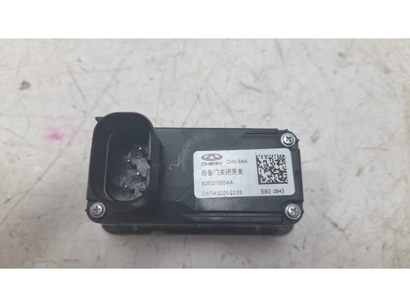 Recambio de interruptor para omoda 5 1.6 referencia OEM IAM 808001505AA  