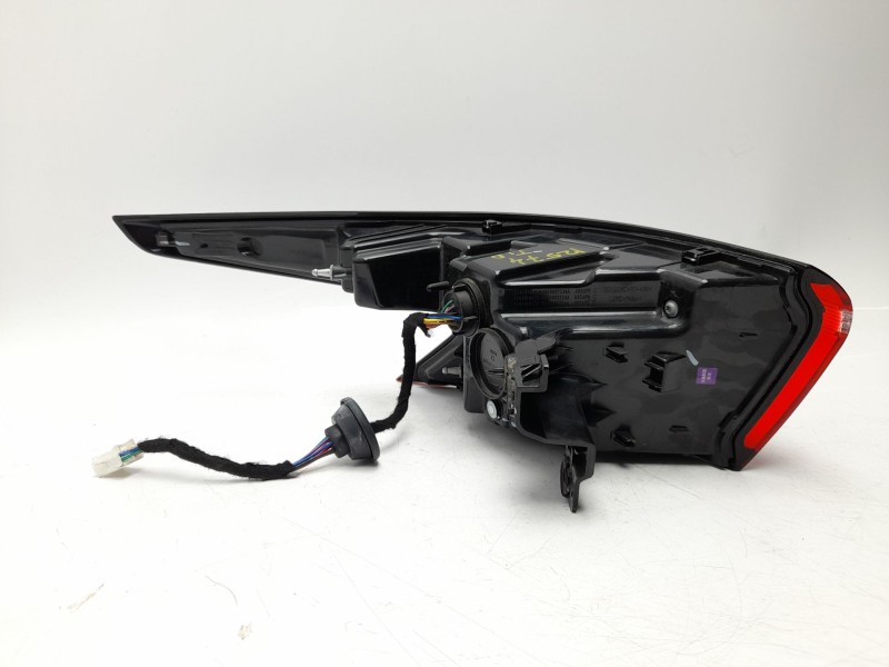 Recambio de piloto trasero derecho para omoda 5 1.6 referencia OEM IAM 605001816AA  