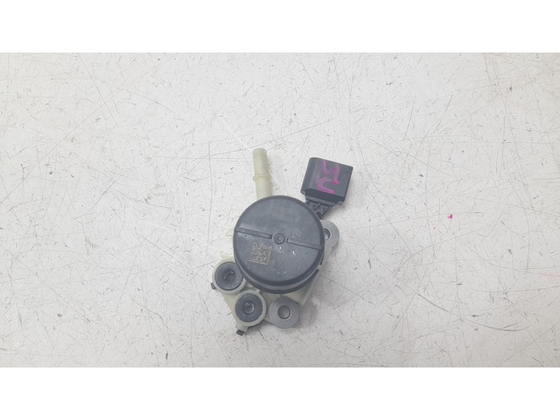 Recambio de bomba combustible para volkswagen golf vii lim. (bq1) 1.6 tdi referencia OEM IAM 5Q0131969E 404573679 