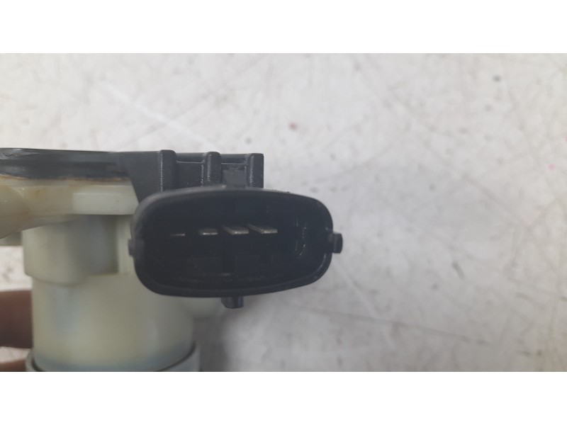 Recambio de bomba combustible para land rover discovery sport (l550) 2.0 d 4x4 referencia OEM IAM F01C070012 25887374 
