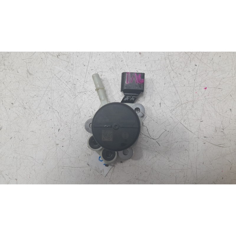 Recambio de bomba combustible para skoda octavia iv (nx3, nn3, pv3) 2.0 tdi referencia OEM IAM 5Q0131969E 1221024013858 