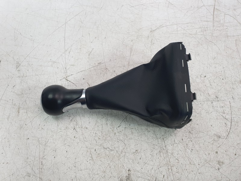 Recambio de pomo palanca cambio para audi a1 sportback (8xa, 8xf) 1.6 tdi referencia OEM IAM 8P0863279A  