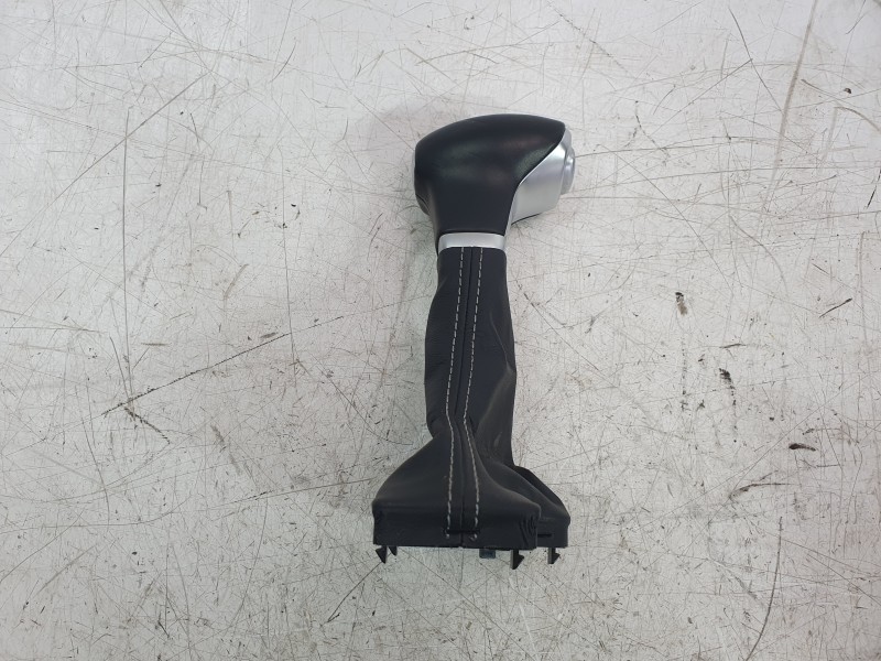 Recambio de pomo palanca cambio para kia niro referencia OEM IAM 46720D4200WK  