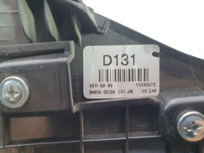 Recambio de moldura para kia niro referencia OEM IAM 8465035130  