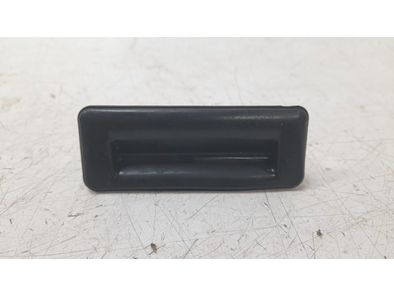 Recambio de maneta exterior porton para audi a1 sportback (8xa, 8xf) 1.6 tdi referencia OEM IAM 3T0827566C  EZCSK016