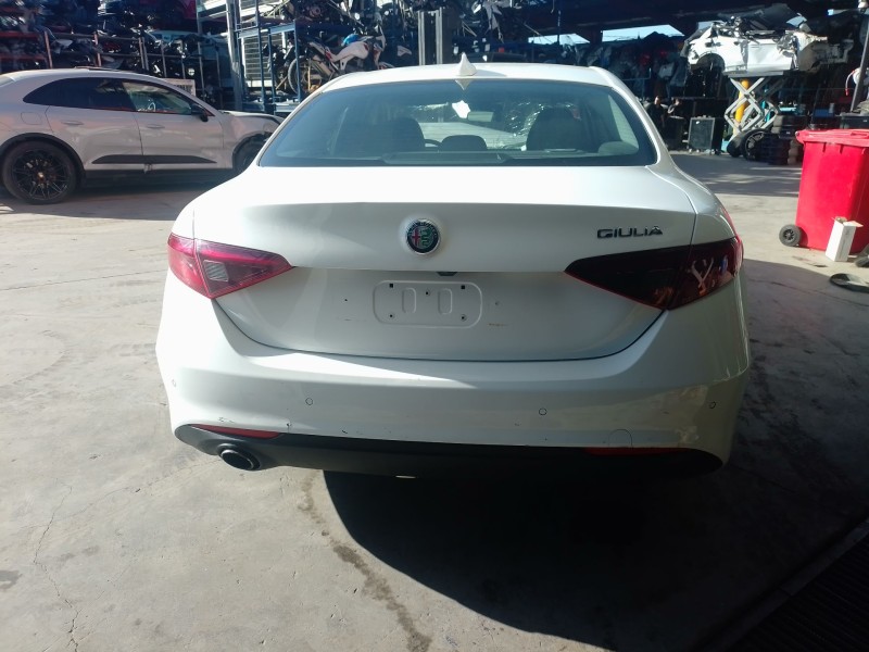 alfa romeo giulia (952_) del año 2018